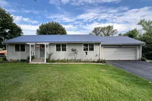 151 Petticoat Ln, Clinton Township, NJ 08833 - Photo 3