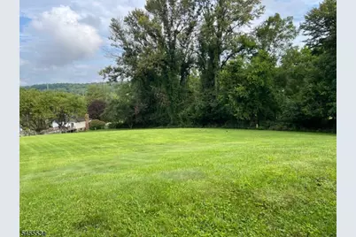 151 Petticoat Ln, Clinton Township, NJ 08833 - Photo 11