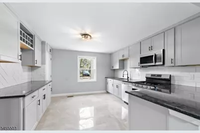 198 William St, Belleville, NJ 07109 - Photo 11