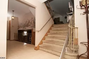 1 Country Club Ln, Elizabeth, NJ 07208 - Photo 3