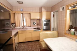1 Country Club Ln, Elizabeth, NJ 07208 - Photo 15