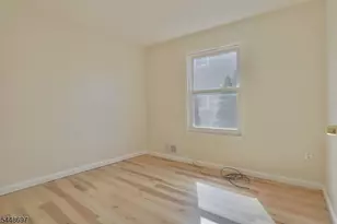 220 Astoria Pl, Union Township, NJ 07083 - Photo 17