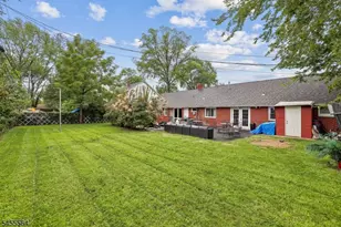 382 Amherst St, East Orange, NJ 07018 - Photo 23
