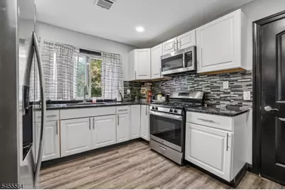 382 Amherst St, East Orange, NJ 07018 - Photo 7