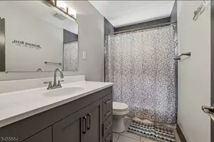 382 Amherst St, East Orange, NJ 07018 - Photo 17