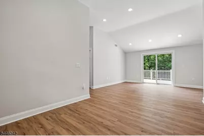 20 Hilltop Rd, Kinnelon, NJ 07405 - Photo 3