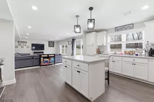 61 Queen Anne Dr, Bernards Township, NJ 07920 - Photo 17