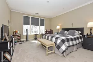 5208 Veterans Dr, Rockaway Township, NJ 07885 - Photo 19