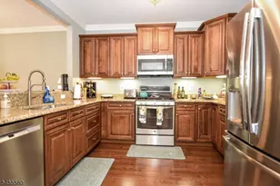 5208 Veterans Dr, Rockaway Township, NJ 07885 - Photo 9