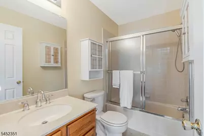 26 Maple Ct, Raritan Township, NJ 08822 - Photo 21