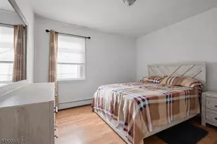 526 E 25th St, Paterson, NJ 07514 - Photo 5