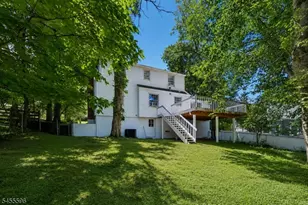 18 Mountainside Dr, Wayne, NJ 07470 - Photo 25