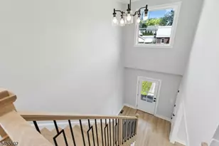 28 Pershing Ave, Cranford Township, NJ 07016 - Photo 35