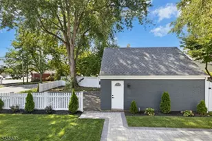 28 Pershing Ave, Cranford Township, NJ 07016 - Photo 43