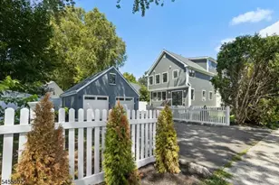 28 Pershing Ave, Cranford Township, NJ 07016 - Photo 45