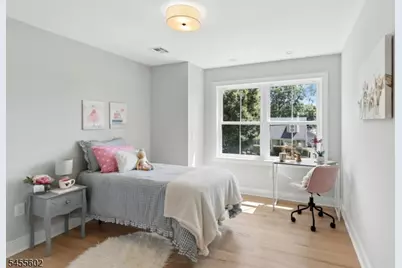 28 Pershing Ave, Cranford Township, NJ 07016 - Photo 21