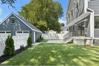 28 Pershing Ave, Cranford Township, NJ 07016 - Photo 47