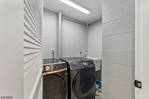 560 Dell Rd, Roxbury Township, NJ 07850 - Photo 21