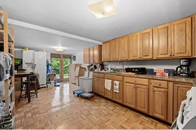 70 Farmingdale Rd, Wayne, NJ 07470 - Photo 31