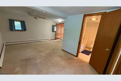 52 Horseshoe Dr, Jefferson Township, NJ 07438 - Photo 11