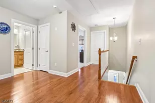 35 Red Oak Ct, Wanaque, NJ 07420 - Photo 9