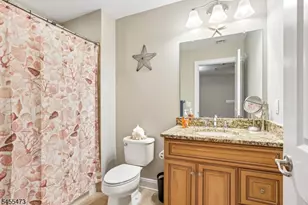 35 Red Oak Ct, Wanaque, NJ 07420 - Photo 15