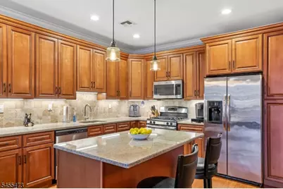 35 Red Oak Ct, Wanaque, NJ 07420 - Photo 5