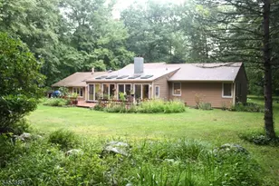 81 Possaghi Rd, Hampton Township, NJ 07860 - Photo 9