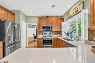 441 Crossfields Ln, Franklin Township, NJ 08873 - Photo 13