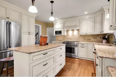 55 Gathering Rd, Montville Township, NJ 07058 - Photo 9