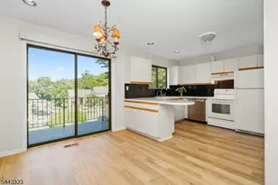 569 Dell Pl, Stanhope, NJ 07874 - Photo 9