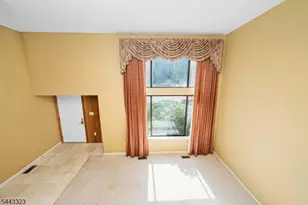 569 Dell Pl, Stanhope, NJ 07874 - Photo 5