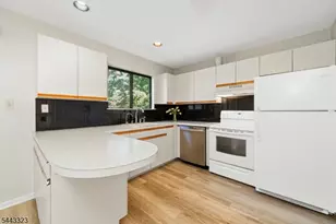 569 Dell Pl, Stanhope, NJ 07874 - Photo 11