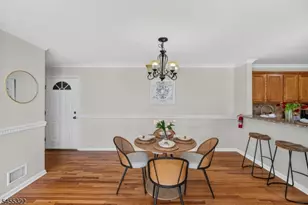 45 Parkside Ct, Wayne Twp., NJ 07470 - Photo 3