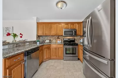 45 Parkside Ct #45, Wayne Twp., NJ 07470 - Photo 13