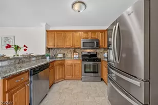 45 Parkside Ct, Wayne Twp., NJ 07470 - Photo 13