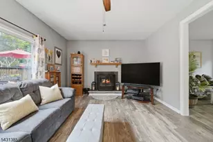 1116 Van Arsdale Dr, Branchburg Township, NJ 08853 - Photo 11