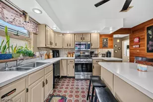 129 Belmohr St, Belleville, NJ 07109 - Photo 11