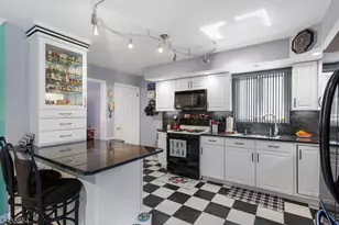5 Corsi Rd, Bloomfield, NJ 07003 - Photo 9