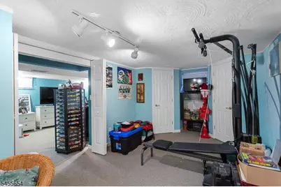 5 Corsi Rd, Bloomfield, NJ 07003 - Photo 15
