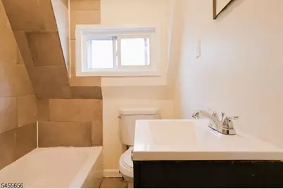 112 Chadwick Ave #3, Newark, NJ 07108 - Photo 9