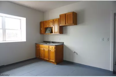 699-701 Frelinghuysen Ave, Newark, NJ 07114 - Photo 17