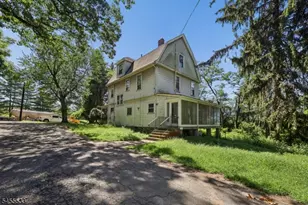 37 Livingston Ave, Roseland, NJ 07068 - Photo 27