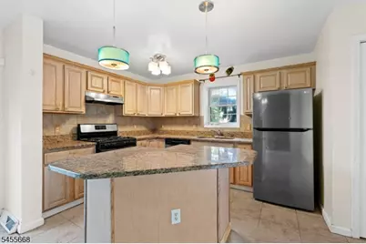 9 Tompkins St, West Orange Township, NJ 07052 - Photo 11