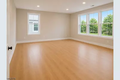 6 Scharg Ct, Clifton, NJ 07013 - Photo 11