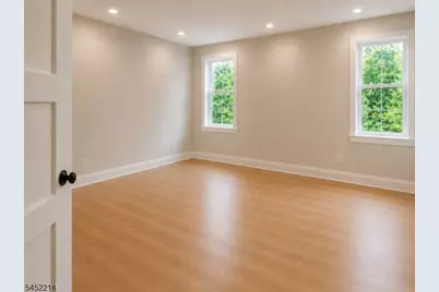 6 Scharg Ct, Clifton, NJ 07013 - Photo 17