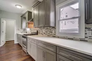 37 William St, East Orange, NJ 07017 - Photo 9