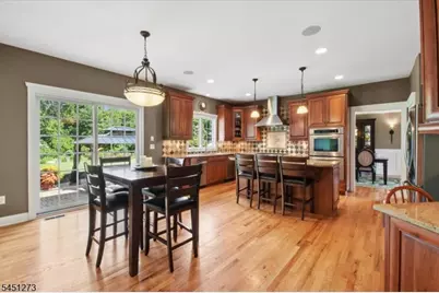 54 W Valley Brook Rd, Washington Township, NJ 07853 - Photo 9
