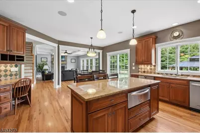 54 W Valley Brook Rd, Washington Township, NJ 07853 - Photo 15