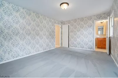 656 Winchester Ave, Union Township, NJ 07083 - Photo 9